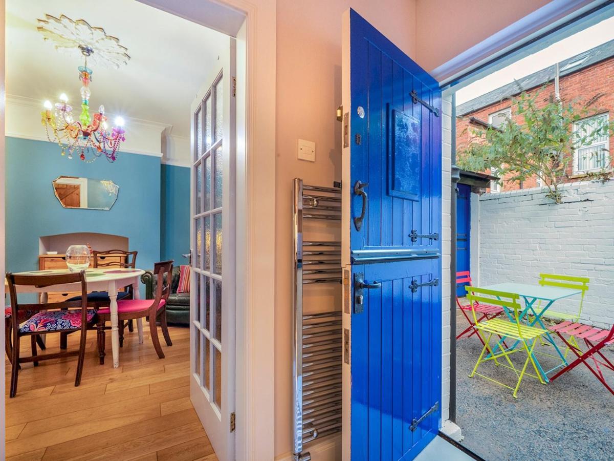 Pass The Keys Colourful, Quirky Artist-Owned 3 Bed Next To Cafes Villa Belfast Exterior photo