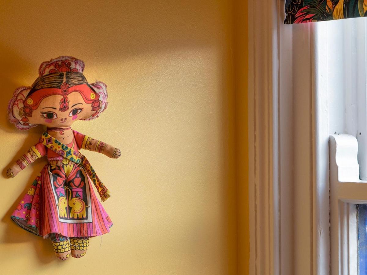 Pass The Keys Colourful, Quirky Artist-Owned 3 Bed Next To Cafes Villa Belfast Exterior photo